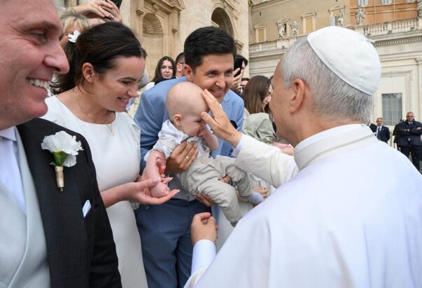 Objavljen pripremni dokument za listopadski susret u Vatikanu koji je o 10. obljetnici „Amoris laetitia“ sazvao papa Lav XIV.